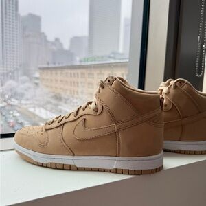 Nike Dunk High Premium- Vachetta Tan